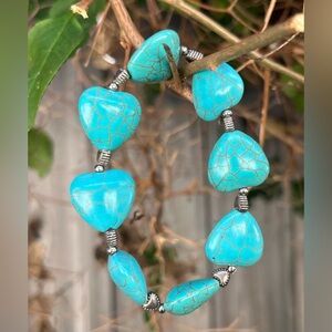 Heart Shaped Dyed Howlite Stretch Bracelet Silver Tone Beads